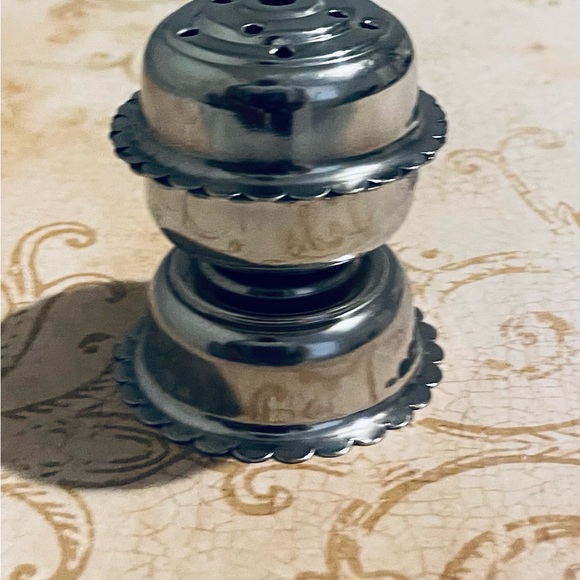 Meditation Hem Incense Gulab and Jasmine Incense Holder Diya in Stainless Steel - Picture 4 of 10